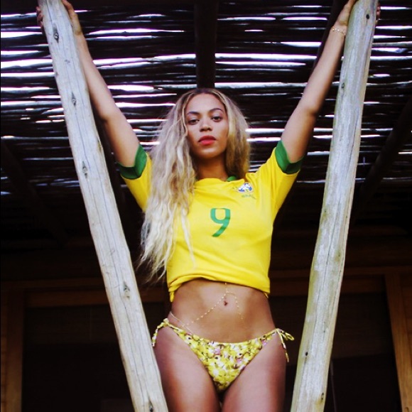 ❌Sold❌Nike Women's Soccer Jersey - Picture 4 of 4